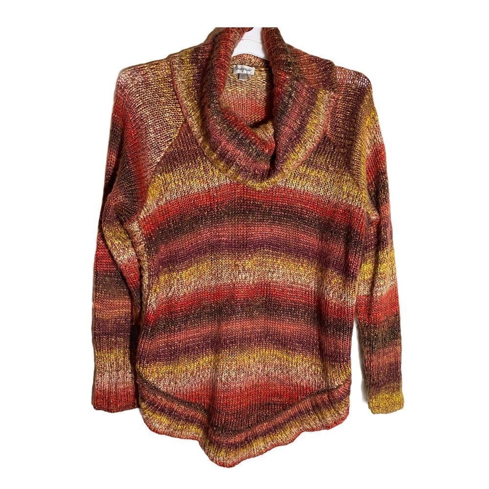Avenue Sweater‎